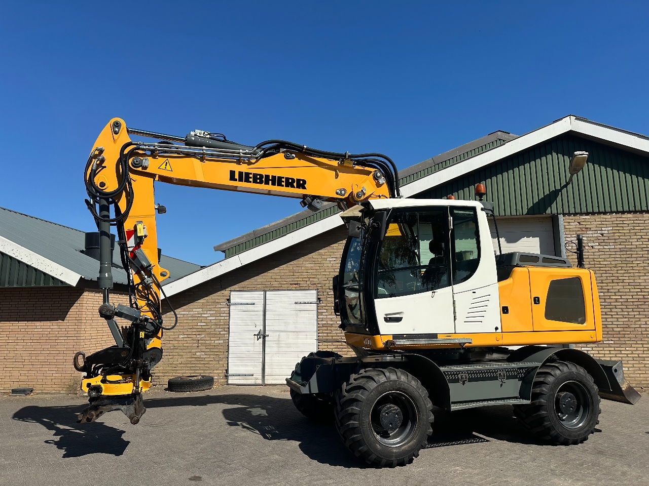 Liebherr A916 - Pyöräalustainen kaivinkone: kuva Liebherr A916 - Pyöräalustainen kaivinkone Liebherr A916 - Pyöräalustainen kaivinkone: kuva Liebherr A916 - Pyöräalustainen kaivinkone