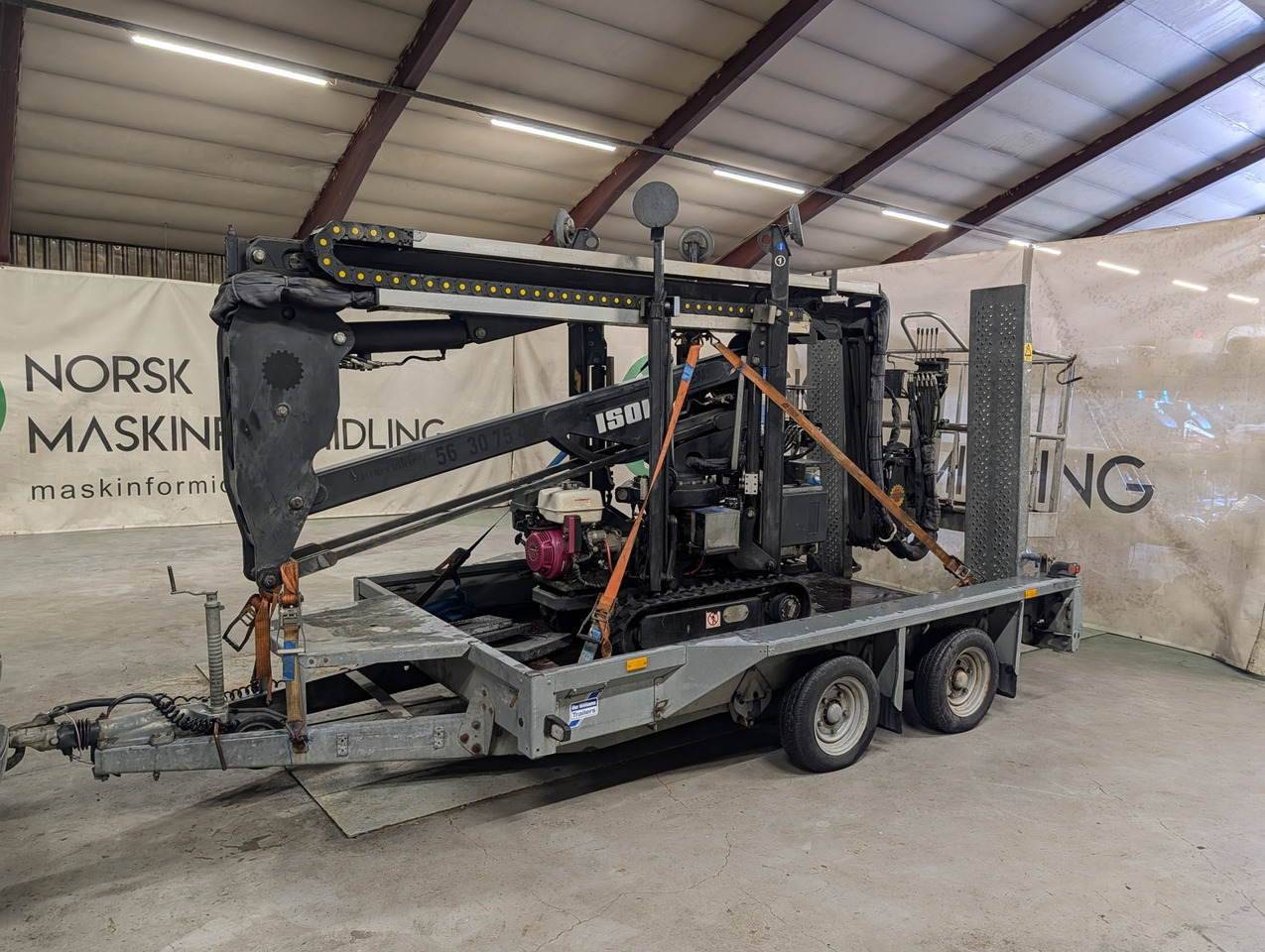 Isoli Easylift R160 på henger - Tela-alustainen nostin: kuva  Isoli Easylift R160 på henger - Tela-alustainen nostin Isoli Easylift R160 på henger - Tela-alustainen nostin: kuva  Isoli Easylift R160 på henger - Tela-alustainen nostin