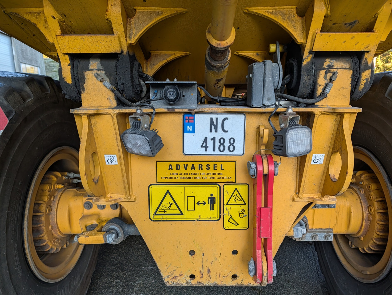 Volvo A25G på hvite skilt - Nivelkippiauto: kuva Volvo A25G på hvite skilt - Nivelkippiauto Volvo A25G på hvite skilt - Nivelkippiauto: kuva Volvo A25G på hvite skilt - Nivelkippiauto