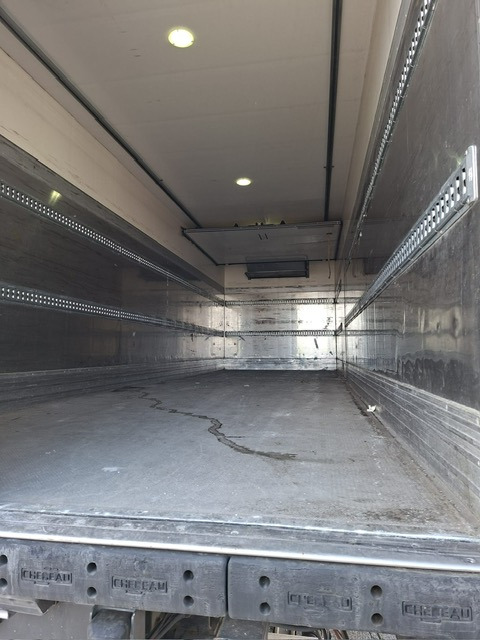 SCANIA P320 - Refrigeraattori kuorma-auto: kuva SCANIA P320 - Refrigeraattori kuorma-auto SCANIA P320 - Refrigeraattori kuorma-auto: kuva SCANIA P320 - Refrigeraattori kuorma-auto