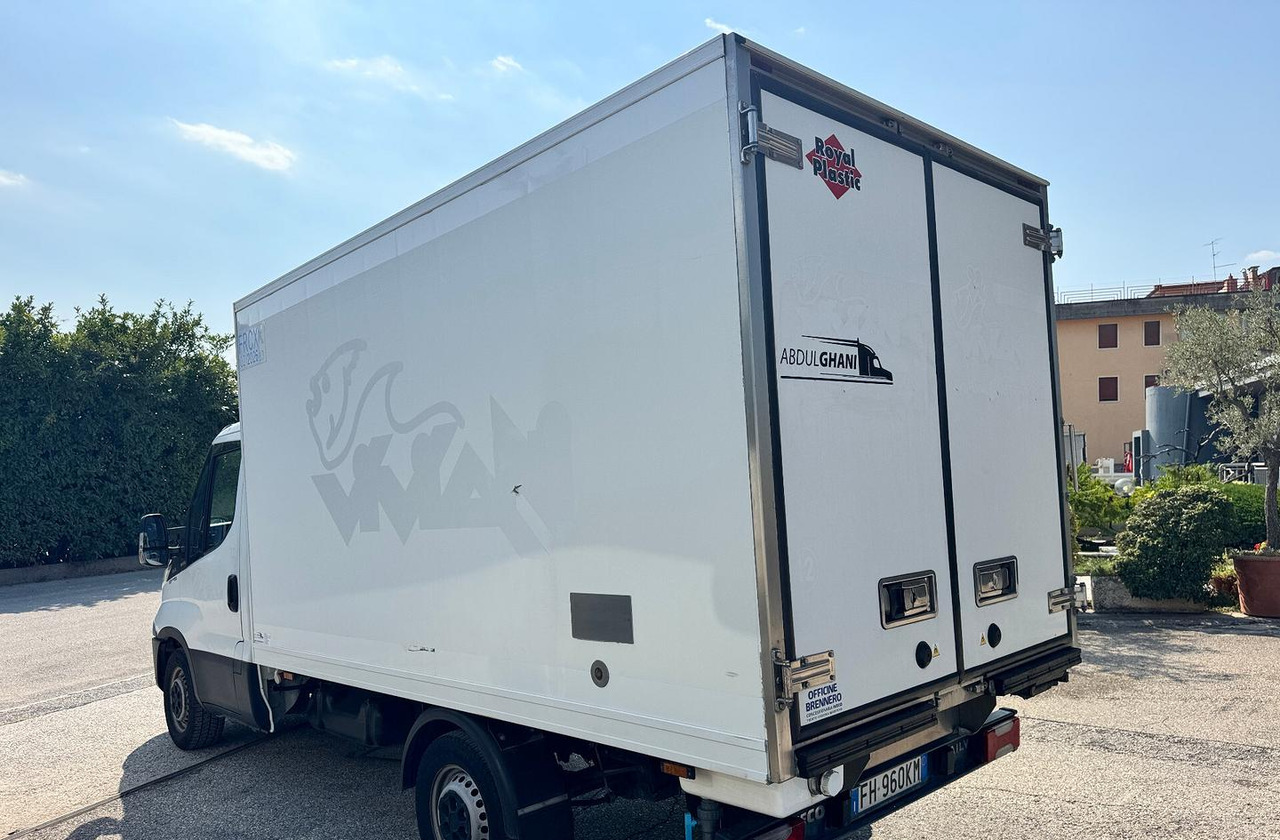 IVECO DAILY 35S15 - FRIGO FRC - PATENTE B - Kylmäauto: kuva IVECO DAILY 35S15 - FRIGO FRC - PATENTE B - Kylmäauto IVECO DAILY 35S15 - FRIGO FRC - PATENTE B - Kylmäauto: kuva IVECO DAILY 35S15 - FRIGO FRC - PATENTE B - Kylmäauto