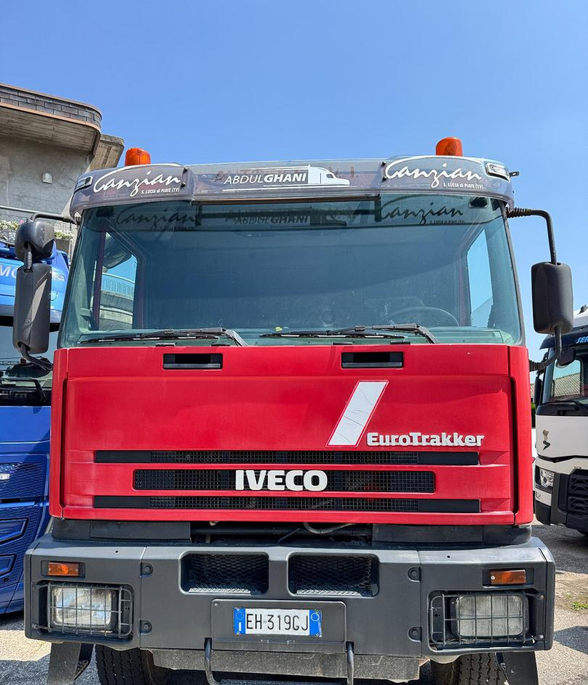 IVECO TRAKKER 420 - 8X4 - Kippiauto kuorma-auto: kuva IVECO TRAKKER 420 - 8X4 - Kippiauto kuorma-auto IVECO TRAKKER 420 - 8X4 - Kippiauto kuorma-auto: kuva IVECO TRAKKER 420 - 8X4 - Kippiauto kuorma-auto