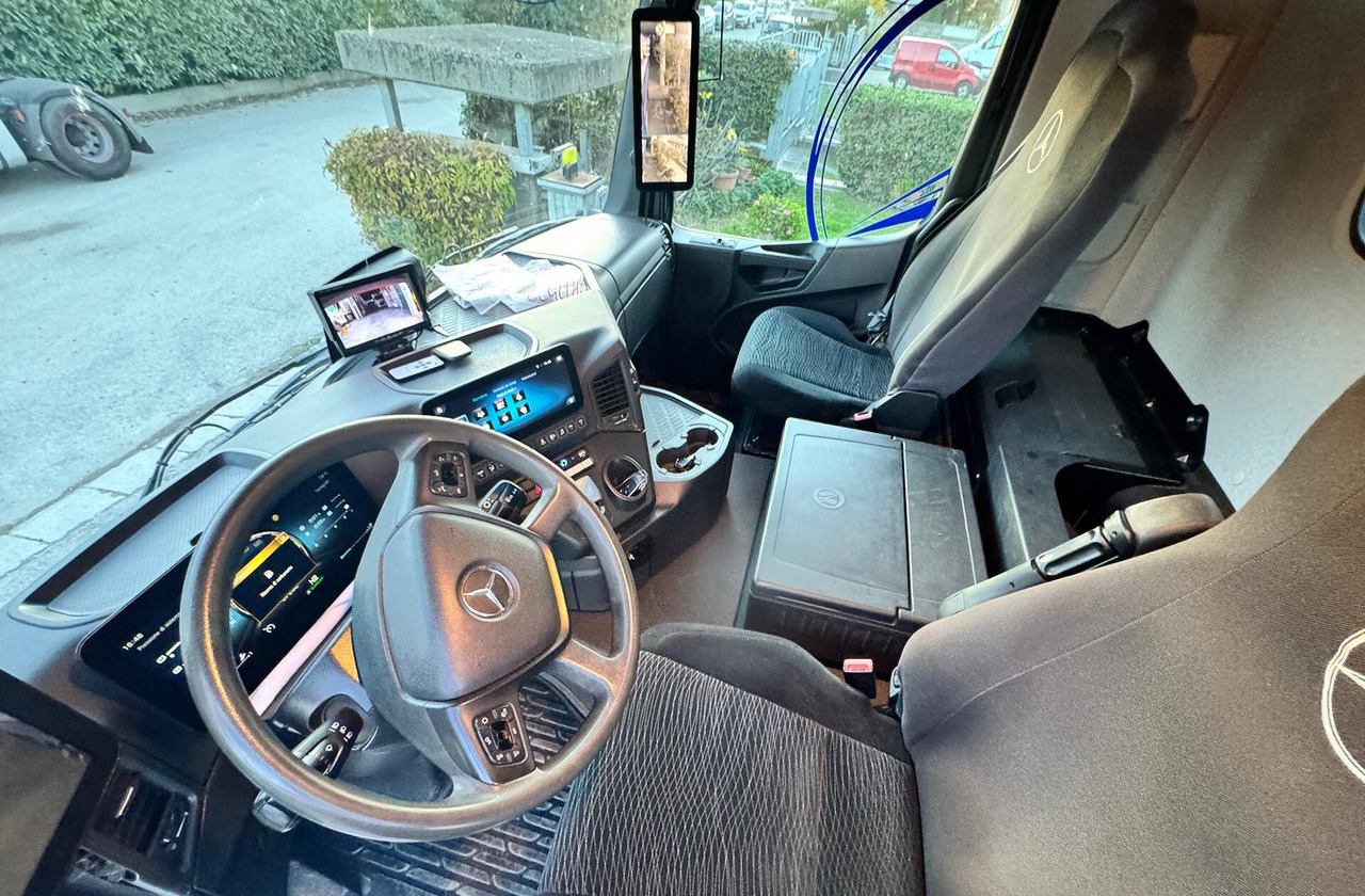 Ribaltabile Mercedes Benz Arocs 4148 - Kippiauto kuorma-auto: kuva Ribaltabile Mercedes Benz Arocs 4148 - Kippiauto kuorma-auto Ribaltabile Mercedes Benz Arocs 4148 - Kippiauto kuorma-auto: kuva Ribaltabile Mercedes Benz Arocs 4148 - Kippiauto kuorma-auto