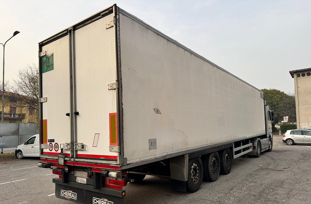 SEMIRIMORCHIO FRIGO CHEREAU - Refrigeraattori puoliperävaunu: kuva SEMIRIMORCHIO FRIGO CHEREAU - Refrigeraattori puoliperävaunu SEMIRIMORCHIO FRIGO CHEREAU - Refrigeraattori puoliperävaunu: kuva SEMIRIMORCHIO FRIGO CHEREAU - Refrigeraattori puoliperävaunu