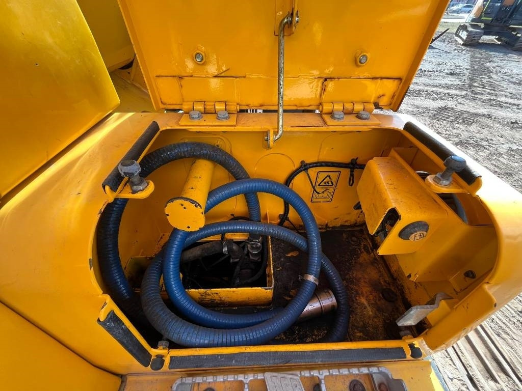 Telakaivukone JCB JS145HD 4F: kuva Telakaivukone JCB JS145HD 4F