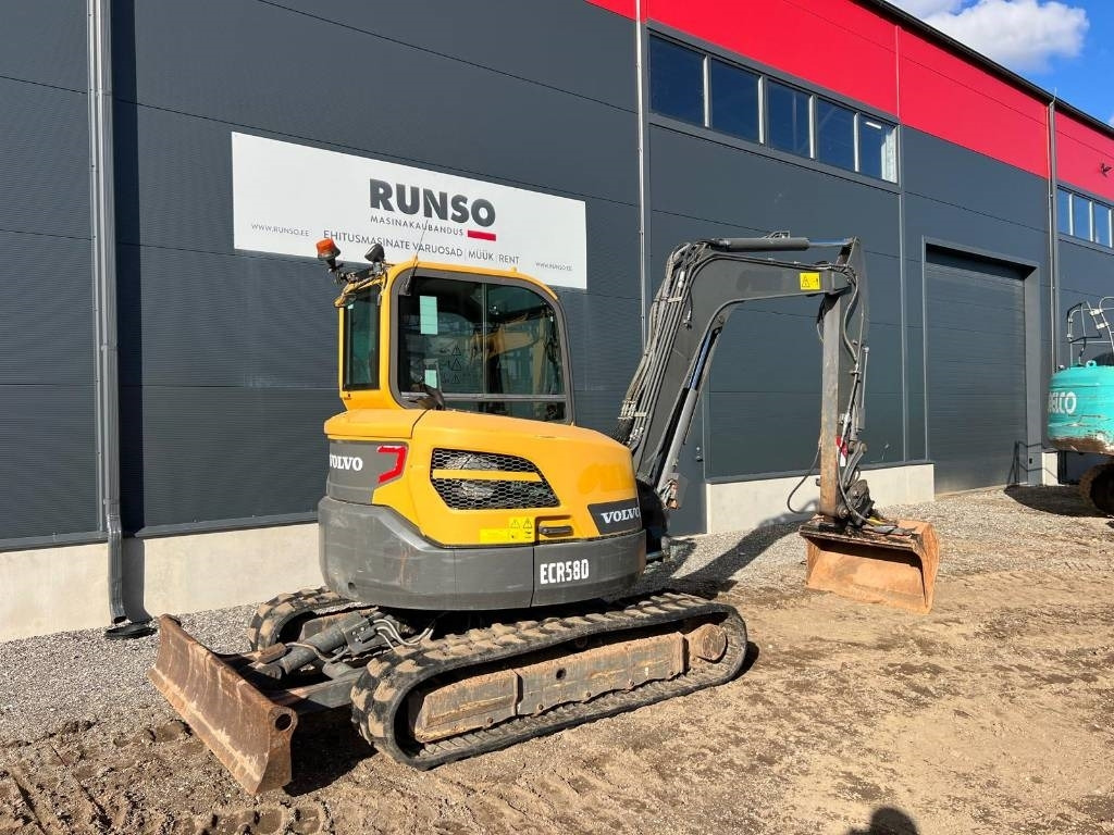 Volvo ECR 58 D - Minikuormaaja: kuva Volvo ECR 58 D - Minikuormaaja Volvo ECR 58 D - Minikuormaaja: kuva Volvo ECR 58 D - Minikuormaaja