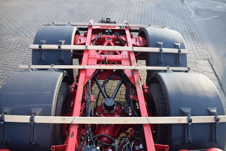 Kuorma-auto alusta DAF  CF 450 6x2 Fahrgestell Klima Navi Lift Retarder: kuva Kuorma-auto alusta DAF  CF 450 6x2 Fahrgestell Klima Navi Lift Retarder