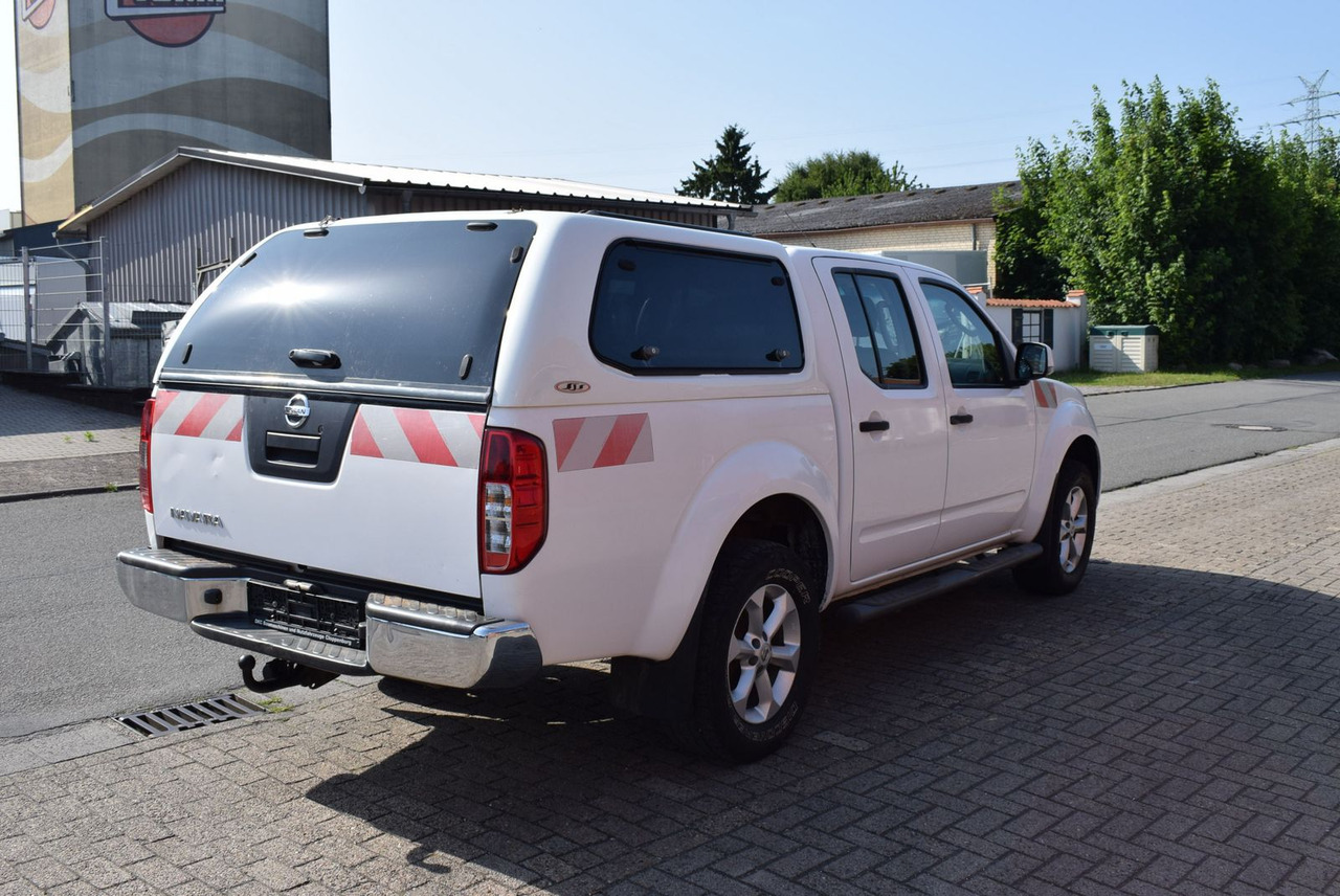 Nissan Navara Double Cab SE 4x4 Automatik Hardtop AHK - Maasturi/ Katumaasturi: kuva Nissan Navara Double Cab SE 4x4 Automatik Hardtop AHK - Maasturi/ Katumaasturi Nissan Navara Double Cab SE 4x4 Automatik Hardtop AHK - Maasturi/ Katumaasturi: kuva Nissan Navara Double Cab SE 4x4 Automatik Hardtop AHK - Maasturi/ Katumaasturi