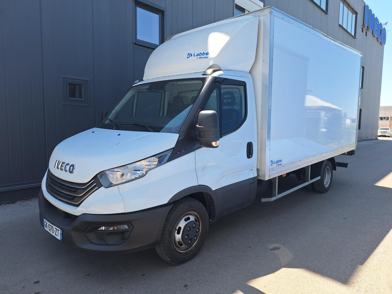 IVECO Daily 35 C 16 - Jakeluauto: kuva IVECO Daily 35 C 16 - Jakeluauto IVECO Daily 35 C 16 - Jakeluauto: kuva IVECO Daily 35 C 16 - Jakeluauto