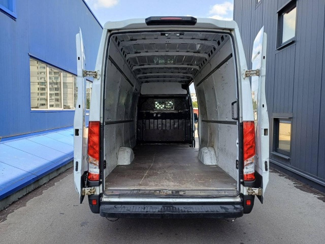 IVECO Daily 35S16 V - Pakettiauto: kuva IVECO Daily 35S16 V - Pakettiauto IVECO Daily 35S16 V - Pakettiauto: kuva IVECO Daily 35S16 V - Pakettiauto