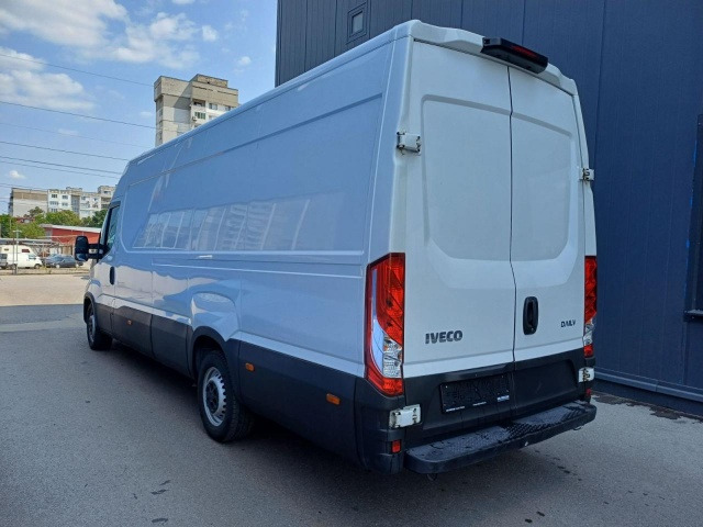 IVECO Daily 35S16 V - Pakettiauto: kuva IVECO Daily 35S16 V - Pakettiauto IVECO Daily 35S16 V - Pakettiauto: kuva IVECO Daily 35S16 V - Pakettiauto