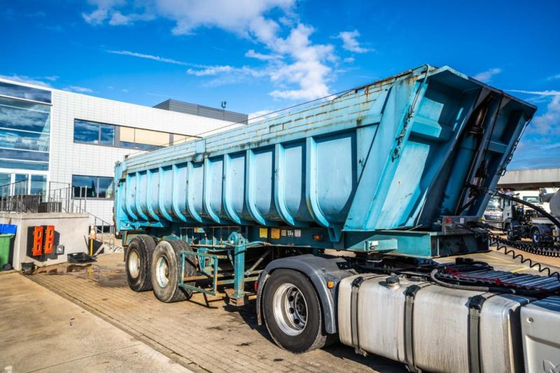 Benalu FRUEHAUF DF33 - Kippiauto puoliperävaunu: kuva Benalu FRUEHAUF DF33 - Kippiauto puoliperävaunu Benalu FRUEHAUF DF33 - Kippiauto puoliperävaunu: kuva Benalu FRUEHAUF DF33 - Kippiauto puoliperävaunu