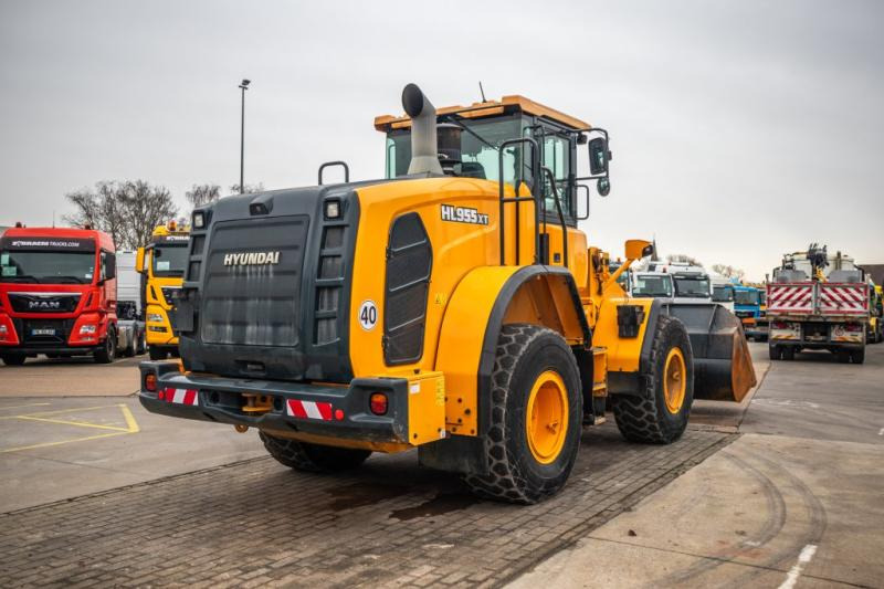 Hyundai HL955XT - Pyöräkuormaaja: kuva Hyundai HL955XT - Pyöräkuormaaja Hyundai HL955XT - Pyöräkuormaaja: kuva Hyundai HL955XT - Pyöräkuormaaja