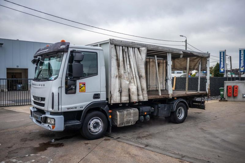 Iveco EUROCARGO 120EL19 - Pressukapelli kuorma-auto: kuva Iveco EUROCARGO 120EL19 - Pressukapelli kuorma-auto Iveco EUROCARGO 120EL19 - Pressukapelli kuorma-auto: kuva Iveco EUROCARGO 120EL19 - Pressukapelli kuorma-auto