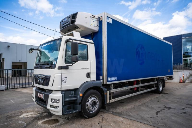 MAN TGM 18 340 BL + CARRIER 950 MT - Refrigeraattori kuorma-auto: kuva MAN TGM 18 340 BL + CARRIER 950 MT - Refrigeraattori kuorma-auto MAN TGM 18 340 BL + CARRIER 950 MT - Refrigeraattori kuorma-auto: kuva MAN TGM 18 340 BL + CARRIER 950 MT - Refrigeraattori kuorma-auto