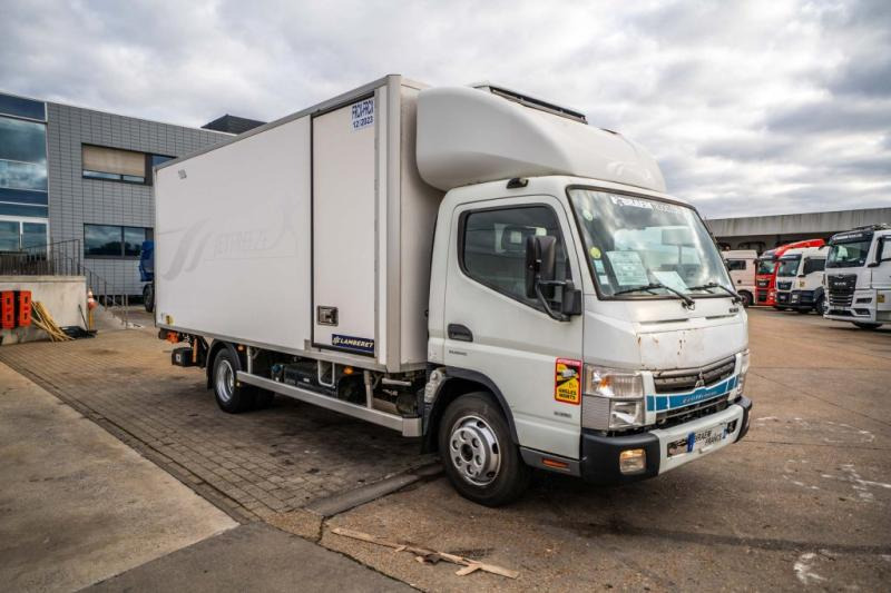 Mitsubishi Fuso FUSO CANTER 7C15-DUONIIC HYBRID / 600 BI TEMP - Kylmäauto: kuva Mitsubishi Fuso FUSO CANTER 7C15-DUONIIC HYBRID / 600 BI TEMP - Kylmäauto Mitsubishi Fuso FUSO CANTER 7C15-DUONIIC HYBRID / 600 BI TEMP - Kylmäauto: kuva Mitsubishi Fuso FUSO CANTER 7C15-DUONIIC HYBRID / 600 BI TEMP - Kylmäauto
