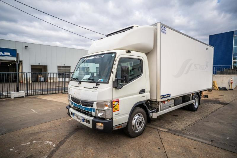 Mitsubishi Fuso FUSO CANTER 7C15-DUONIIC HYBRID / 600 BI TEMP - Kylmäauto: kuva Mitsubishi Fuso FUSO CANTER 7C15-DUONIIC HYBRID / 600 BI TEMP - Kylmäauto Mitsubishi Fuso FUSO CANTER 7C15-DUONIIC HYBRID / 600 BI TEMP - Kylmäauto: kuva Mitsubishi Fuso FUSO CANTER 7C15-DUONIIC HYBRID / 600 BI TEMP - Kylmäauto