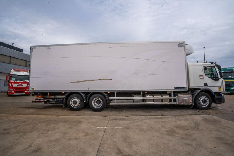 Renault D WIDE 380 DXI +CARRIER 1250 MT+DHOLLANDIA - Refrigeraattori kuorma-auto: kuva Renault D WIDE 380 DXI +CARRIER 1250 MT+DHOLLANDIA - Refrigeraattori kuorma-auto Renault D WIDE 380 DXI +CARRIER 1250 MT+DHOLLANDIA - Refrigeraattori kuorma-auto: kuva Renault D WIDE 380 DXI +CARRIER 1250 MT+DHOLLANDIA - Refrigeraattori kuorma-auto