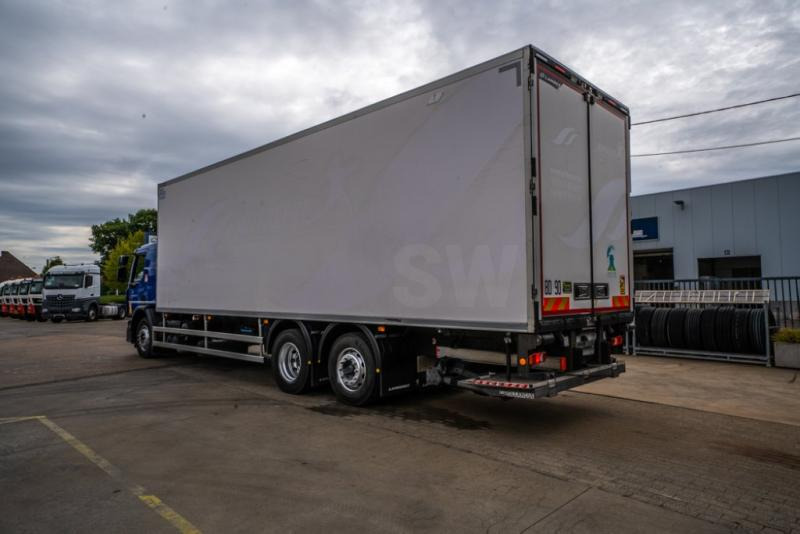Renault D WIDE 380 DXI+CARRIER SUPRA 1150 Mt + DHOLLANDIA 2T - Refrigeraattori kuorma-auto: kuva Renault D WIDE 380 DXI+CARRIER SUPRA 1150 Mt + DHOLLANDIA 2T - Refrigeraattori kuorma-auto Renault D WIDE 380 DXI+CARRIER SUPRA 1150 Mt + DHOLLANDIA 2T - Refrigeraattori kuorma-auto: kuva Renault D WIDE 380 DXI+CARRIER SUPRA 1150 Mt + DHOLLANDIA 2T - Refrigeraattori kuorma-auto