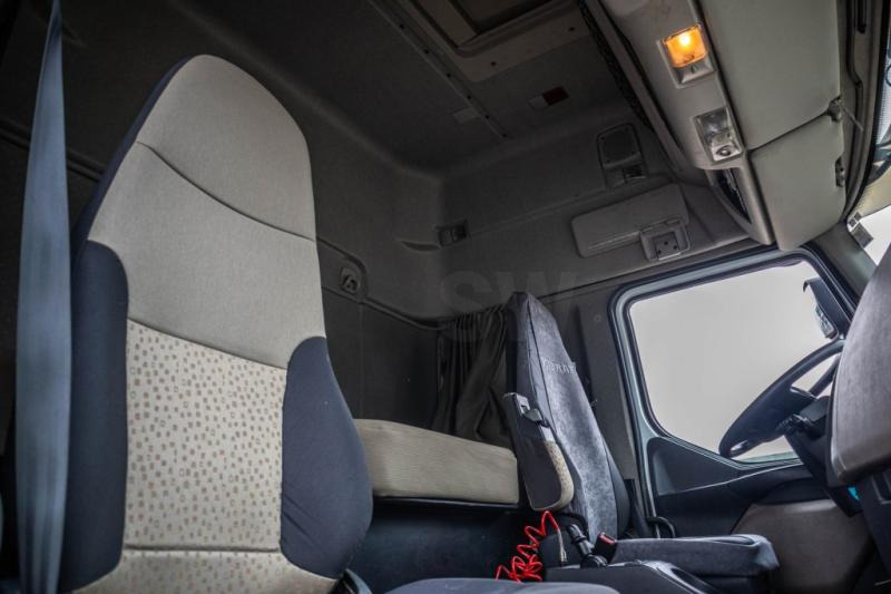 Leasing Renault LANDER 460 DXI-6x2+10 pneus/tires+INTARDER Renault LANDER 460 DXI-6x2+10 pneus/tires+INTARDER: kuva Leasing Renault LANDER 460 DXI-6x2+10 pneus/tires+INTARDER Renault LANDER 460 DXI-6x2+10 pneus/tires+INTARDER