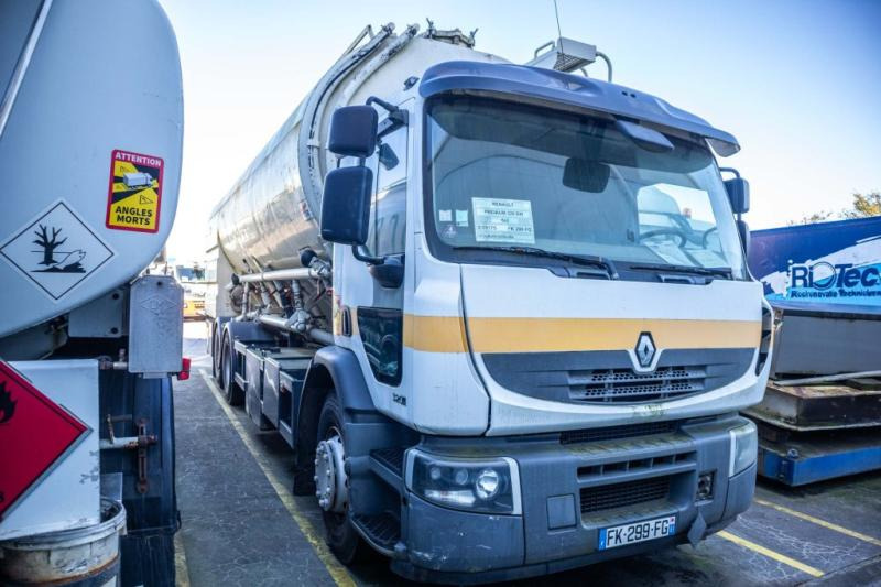 Renault PREMIUM 320 DXI+CITERNE ALIMENTAIRE ( engine problem) - Säiliöauto: kuva Renault PREMIUM 320 DXI+CITERNE ALIMENTAIRE ( engine problem) - Säiliöauto Renault PREMIUM 320 DXI+CITERNE ALIMENTAIRE ( engine problem) - Säiliöauto: kuva Renault PREMIUM 320 DXI+CITERNE ALIMENTAIRE ( engine problem) - Säiliöauto