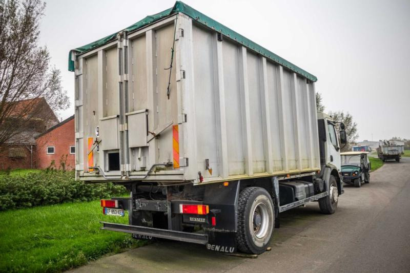 Renault PREMIUM 320 - Kippiauto kuorma-auto: kuva Renault PREMIUM 320 - Kippiauto kuorma-auto Renault PREMIUM 320 - Kippiauto kuorma-auto: kuva Renault PREMIUM 320 - Kippiauto kuorma-auto