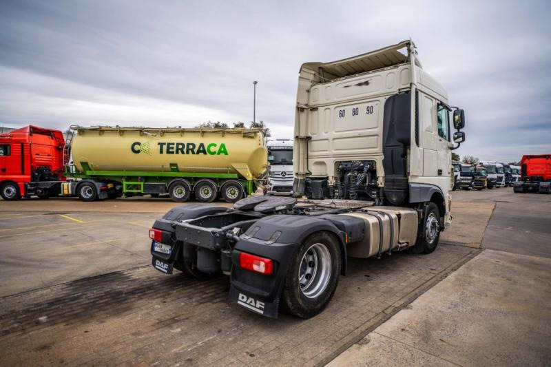 DAF XF 480 FT (50T.) - Vetopöytäauto: kuva DAF XF 480 FT (50T.) - Vetopöytäauto DAF XF 480 FT (50T.) - Vetopöytäauto: kuva DAF XF 480 FT (50T.) - Vetopöytäauto