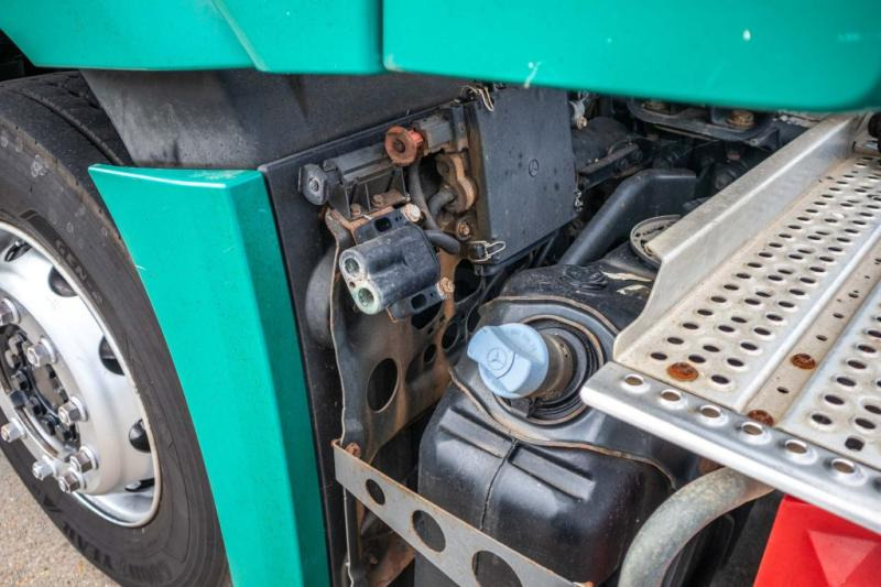 Vetopöytäauto Mercedes ACTROS 1845 LS+E5: kuva Vetopöytäauto Mercedes ACTROS 1845 LS+E5