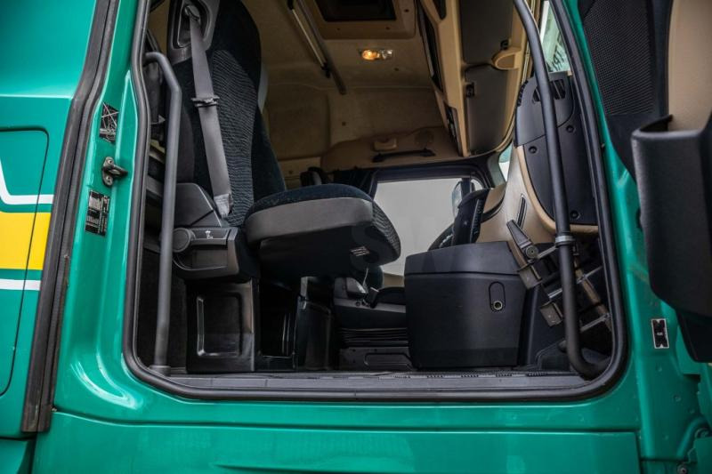 Vetopöytäauto Mercedes ACTROS 1845 LS+E5: kuva Vetopöytäauto Mercedes ACTROS 1845 LS+E5