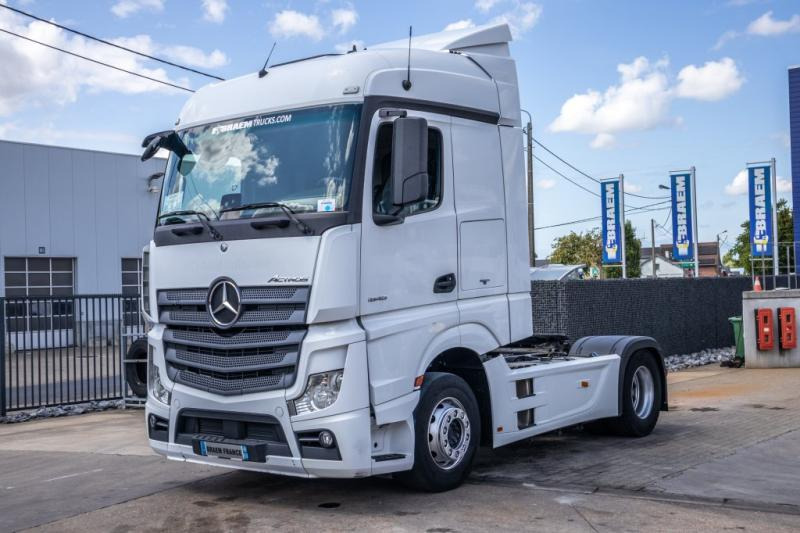 Mercedes ACTROS 1845 LS - Vetopöytäauto: kuva Mercedes ACTROS 1845 LS - Vetopöytäauto Mercedes ACTROS 1845 LS - Vetopöytäauto: kuva Mercedes ACTROS 1845 LS - Vetopöytäauto