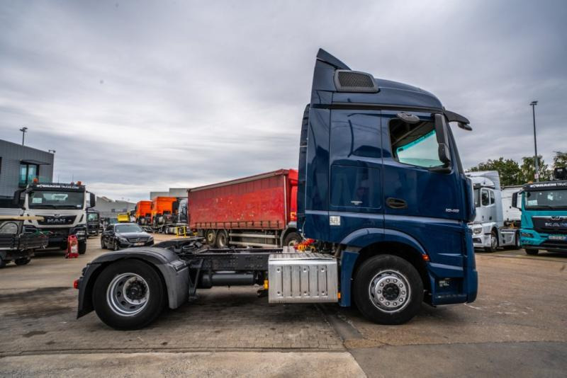 Mercedes ACTROS 1846 LS - Vetopöytäauto: kuva Mercedes ACTROS 1846 LS - Vetopöytäauto Mercedes ACTROS 1846 LS - Vetopöytäauto: kuva Mercedes ACTROS 1846 LS - Vetopöytäauto