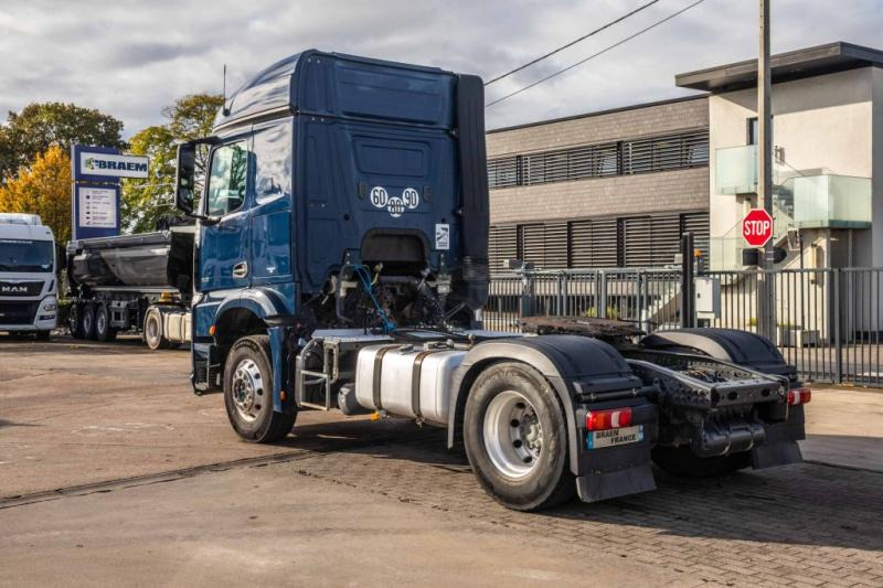 Mercedes AROCS 1843 LS ( NO ACTROS) +HYDRAULIQUE - Vetopöytäauto: kuva Mercedes AROCS 1843 LS ( NO ACTROS) +HYDRAULIQUE - Vetopöytäauto Mercedes AROCS 1843 LS ( NO ACTROS) +HYDRAULIQUE - Vetopöytäauto: kuva Mercedes AROCS 1843 LS ( NO ACTROS) +HYDRAULIQUE - Vetopöytäauto
