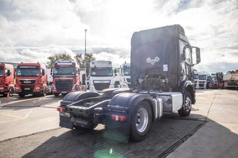 Mercedes AROCS 1843 LS ( NO ACTROS) +HYDRAULIQUE - Vetopöytäauto: kuva Mercedes AROCS 1843 LS ( NO ACTROS) +HYDRAULIQUE - Vetopöytäauto Mercedes AROCS 1843 LS ( NO ACTROS) +HYDRAULIQUE - Vetopöytäauto: kuva Mercedes AROCS 1843 LS ( NO ACTROS) +HYDRAULIQUE - Vetopöytäauto