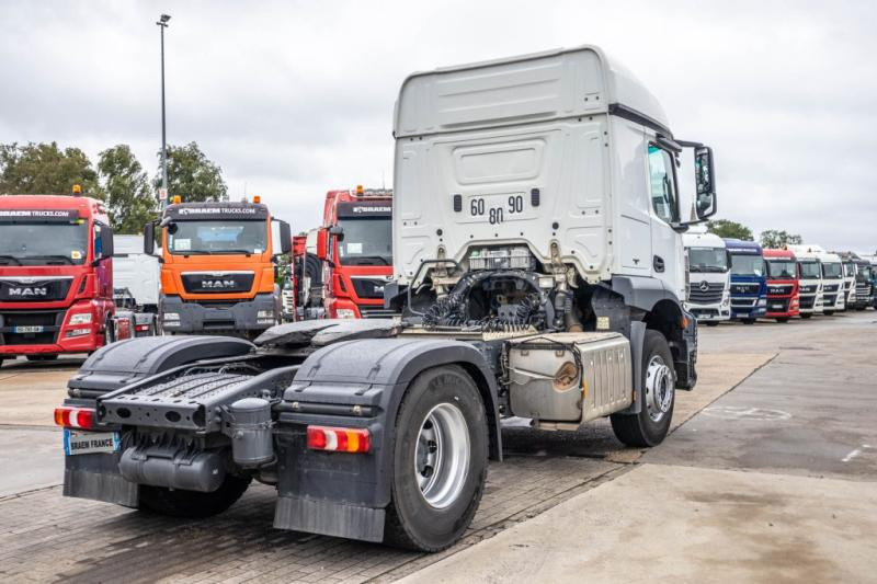 Mercedes AROCS 1846 LS (No Actros) - Vetopöytäauto: kuva Mercedes AROCS 1846 LS (No Actros) - Vetopöytäauto Mercedes AROCS 1846 LS (No Actros) - Vetopöytäauto: kuva Mercedes AROCS 1846 LS (No Actros) - Vetopöytäauto
