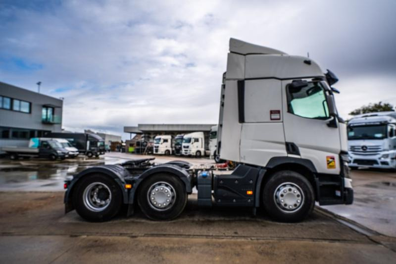 Renault T 460 -6x2 - Vetopöytäauto: kuva Renault T 460 -6x2 - Vetopöytäauto Renault T 460 -6x2 - Vetopöytäauto: kuva Renault T 460 -6x2 - Vetopöytäauto
