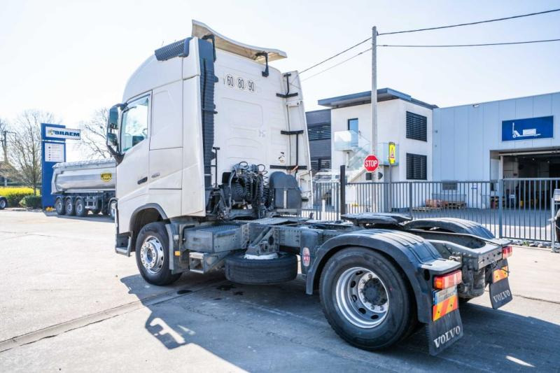 Volvo FH 4 460 - Vetopöytäauto: kuva Volvo FH 4 460 - Vetopöytäauto Volvo FH 4 460 - Vetopöytäauto: kuva Volvo FH 4 460 - Vetopöytäauto