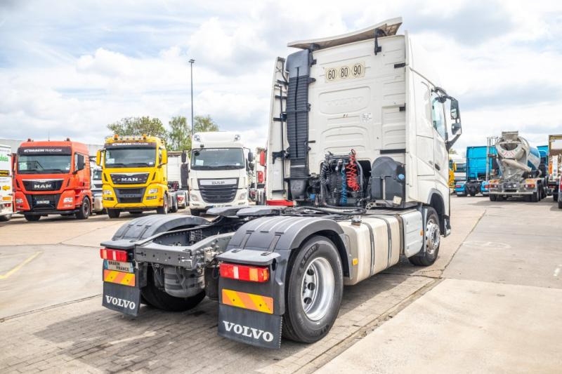 Volvo FH460+E6+Kiphydr. - Vetopöytäauto: kuva Volvo FH460+E6+Kiphydr. - Vetopöytäauto Volvo FH460+E6+Kiphydr. - Vetopöytäauto: kuva Volvo FH460+E6+Kiphydr. - Vetopöytäauto