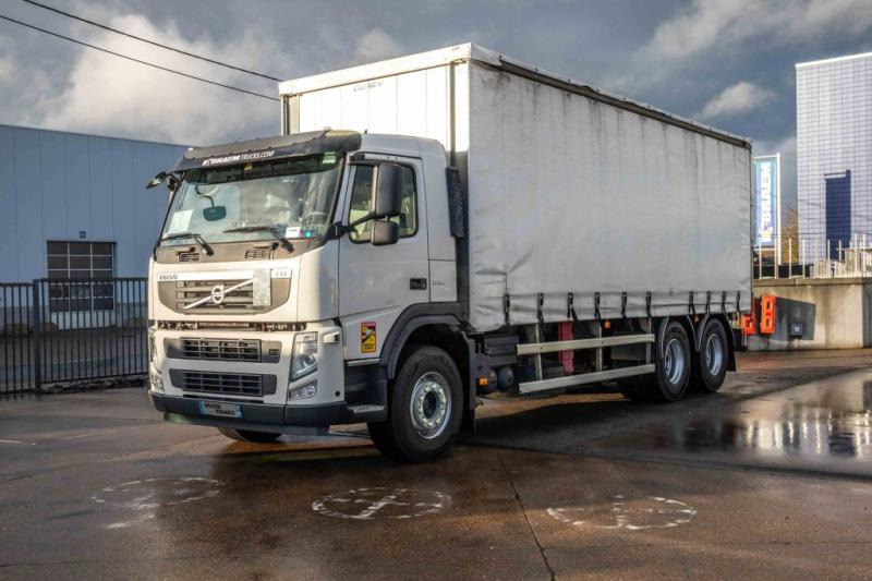 Volvo FM 330-6x2-E5+10 pneus/tires+INTARDER - Pressukapelli kuorma-auto: kuva Volvo FM 330-6x2-E5+10 pneus/tires+INTARDER - Pressukapelli kuorma-auto Volvo FM 330-6x2-E5+10 pneus/tires+INTARDER - Pressukapelli kuorma-auto: kuva Volvo FM 330-6x2-E5+10 pneus/tires+INTARDER - Pressukapelli kuorma-auto