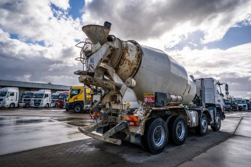 Volvo FMX 410 BB+LIEBHERR 9m3 - Betoniauto: kuva Volvo FMX 410 BB+LIEBHERR 9m3 - Betoniauto Volvo FMX 410 BB+LIEBHERR 9m3 - Betoniauto: kuva Volvo FMX 410 BB+LIEBHERR 9m3 - Betoniauto