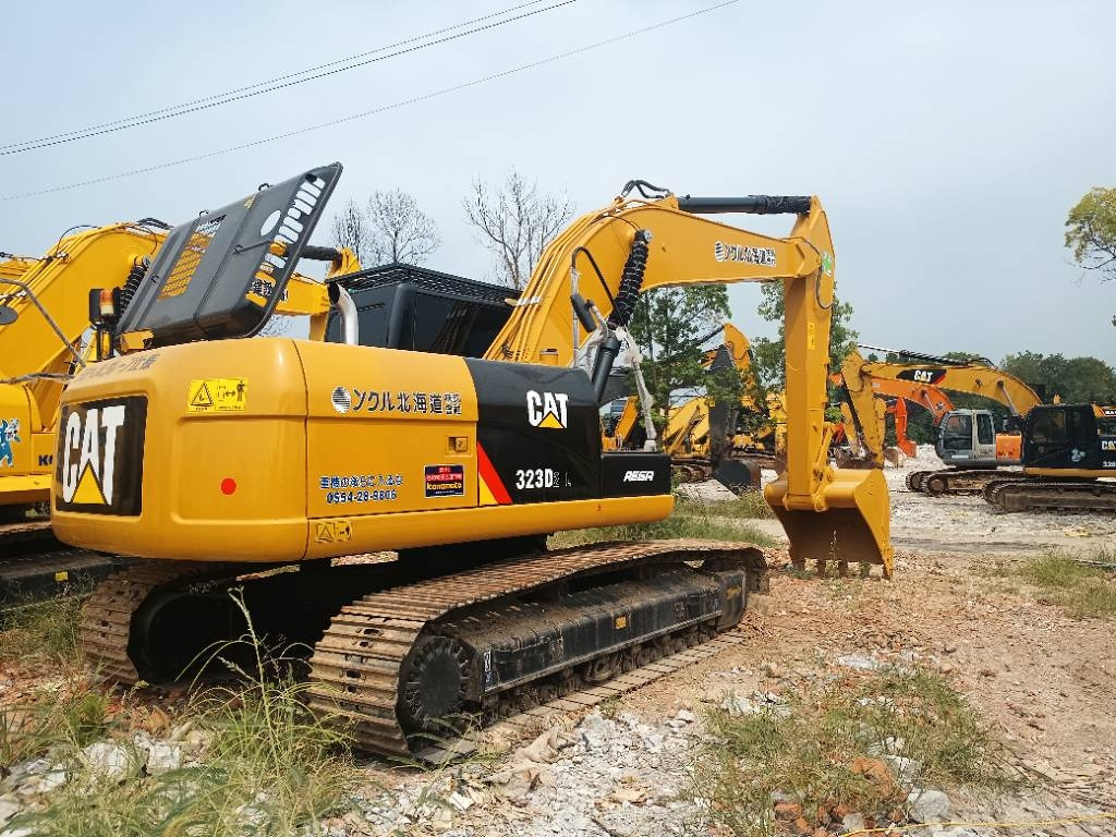 CAT 323D2  - Telakaivukone: kuva CAT 323D2  - Telakaivukone CAT 323D2  - Telakaivukone: kuva CAT 323D2  - Telakaivukone