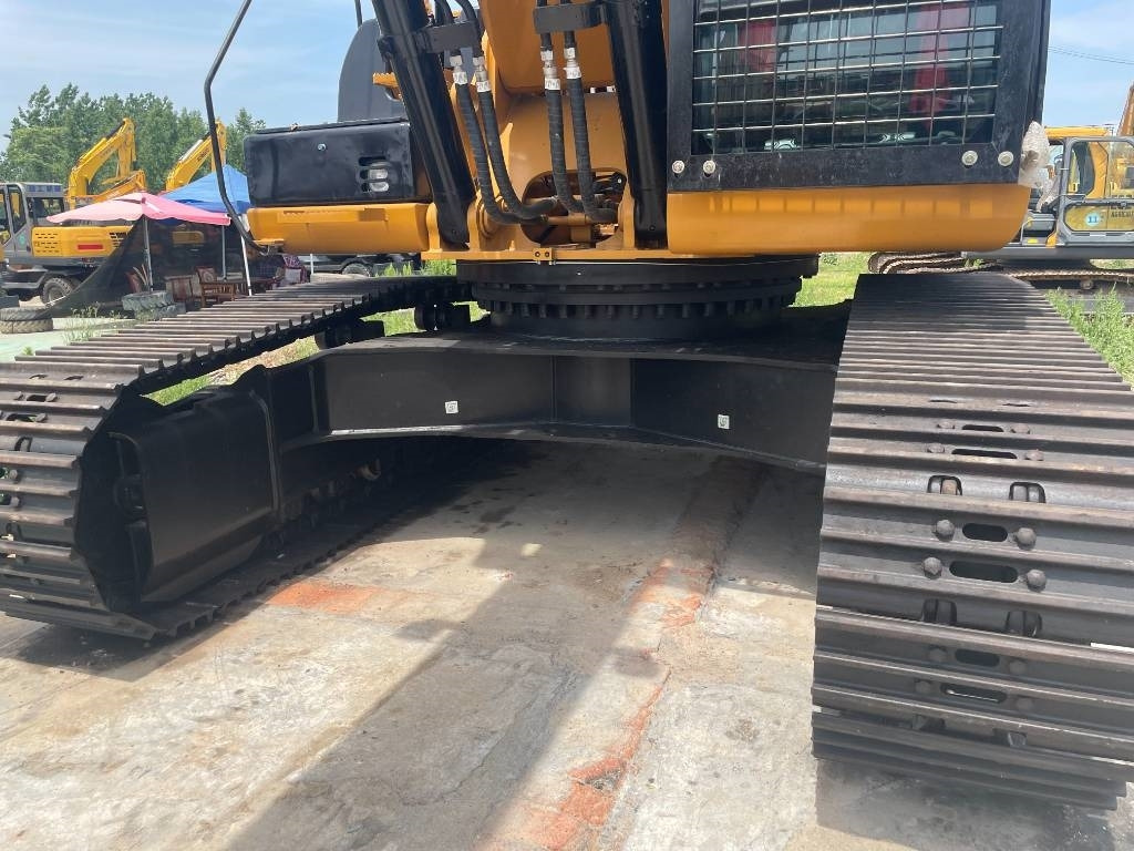 CAT 330 D - Telakaivukone: kuva CAT 330 D - Telakaivukone CAT 330 D - Telakaivukone: kuva CAT 330 D - Telakaivukone