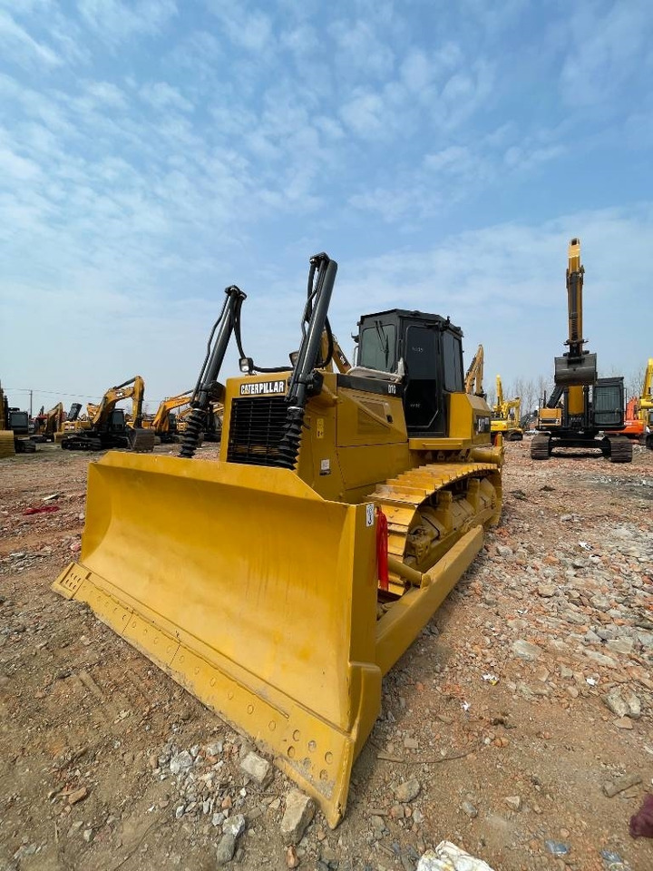 CAT D 7 G - Telakaivukone: kuva CAT D 7 G - Telakaivukone CAT D 7 G - Telakaivukone: kuva CAT D 7 G - Telakaivukone