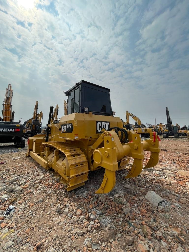 CAT D 7 G - Telakaivukone: kuva CAT D 7 G - Telakaivukone CAT D 7 G - Telakaivukone: kuva CAT D 7 G - Telakaivukone