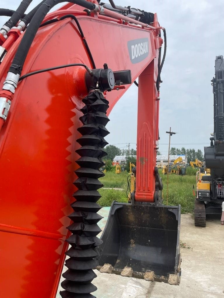 Doosan DX225LCA - Telakaivukone: kuva Doosan DX225LCA - Telakaivukone Doosan DX225LCA - Telakaivukone: kuva Doosan DX225LCA - Telakaivukone