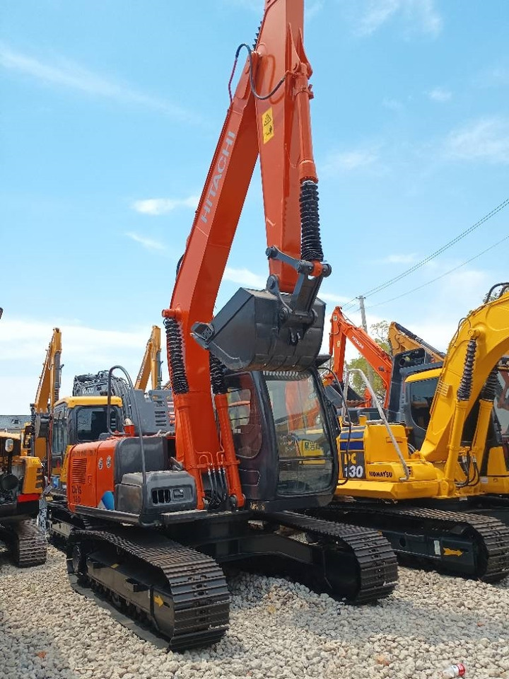 Hitachi ZX 120 - Telakaivukone: kuva Hitachi ZX 120 - Telakaivukone Hitachi ZX 120 - Telakaivukone: kuva Hitachi ZX 120 - Telakaivukone