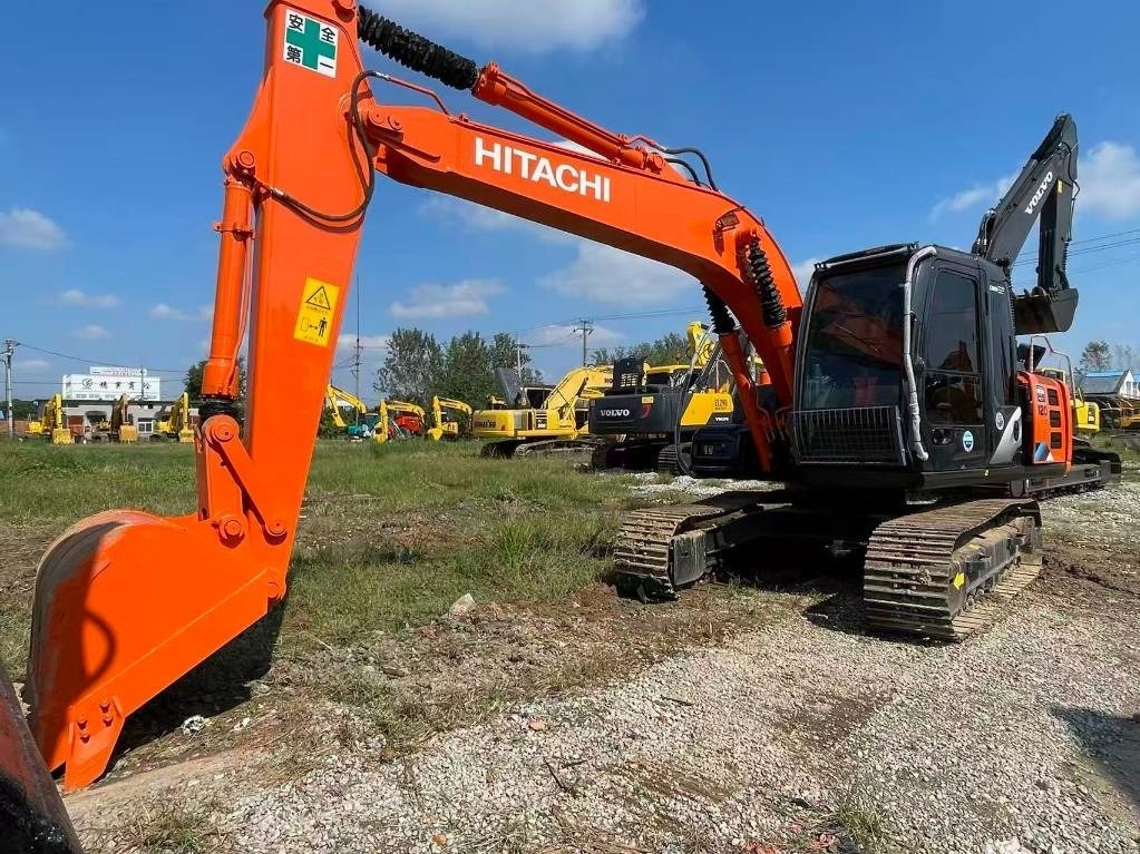 Hitachi ZX 120 - Telakaivukone: kuva Hitachi ZX 120 - Telakaivukone Hitachi ZX 120 - Telakaivukone: kuva Hitachi ZX 120 - Telakaivukone