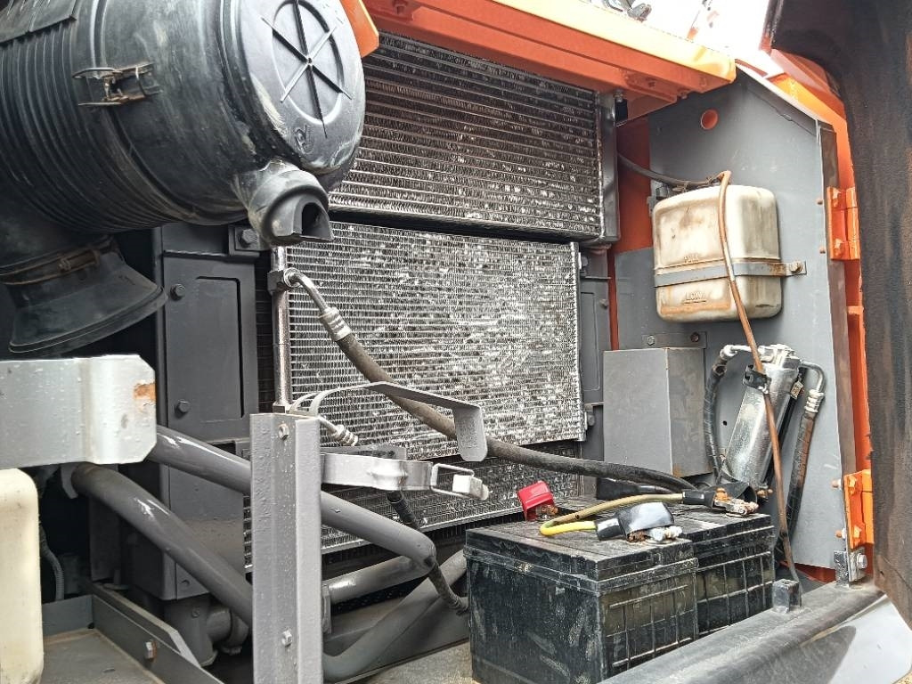 Uusi Telakaivukone Hitachi ZX 160: kuva Uusi Telakaivukone Hitachi ZX 160