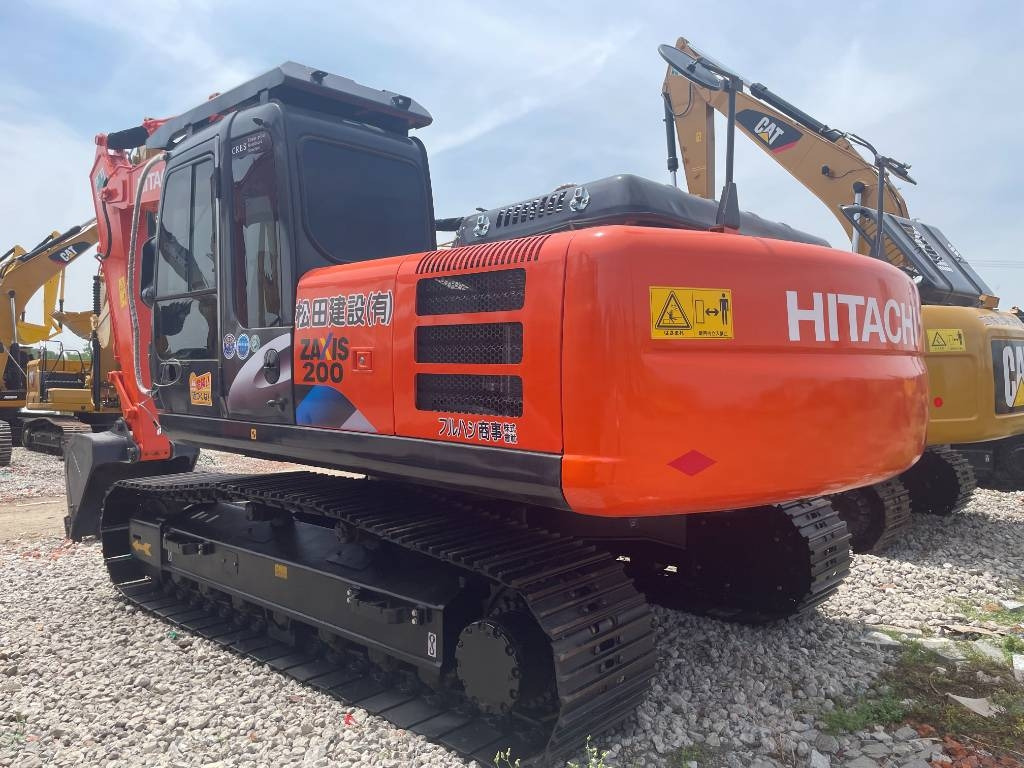 Hitachi ZX 200 - Telakaivukone: kuva Hitachi ZX 200 - Telakaivukone Hitachi ZX 200 - Telakaivukone: kuva Hitachi ZX 200 - Telakaivukone