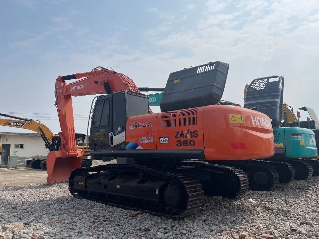 Hitachi ZX 360 - Telakaivukone: kuva Hitachi ZX 360 - Telakaivukone Hitachi ZX 360 - Telakaivukone: kuva Hitachi ZX 360 - Telakaivukone