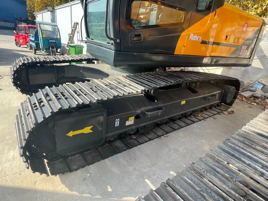 Hyundai HX 220 - Telakaivukone: kuva Hyundai HX 220 - Telakaivukone Hyundai HX 220 - Telakaivukone: kuva Hyundai HX 220 - Telakaivukone